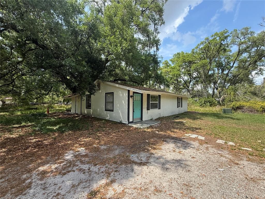 3424 MAZE LANE