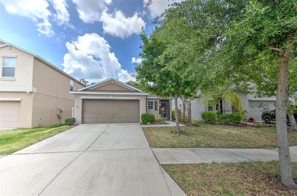 17334 WHITE MANGROVE DRIVE WIMAUMA, FL 33598