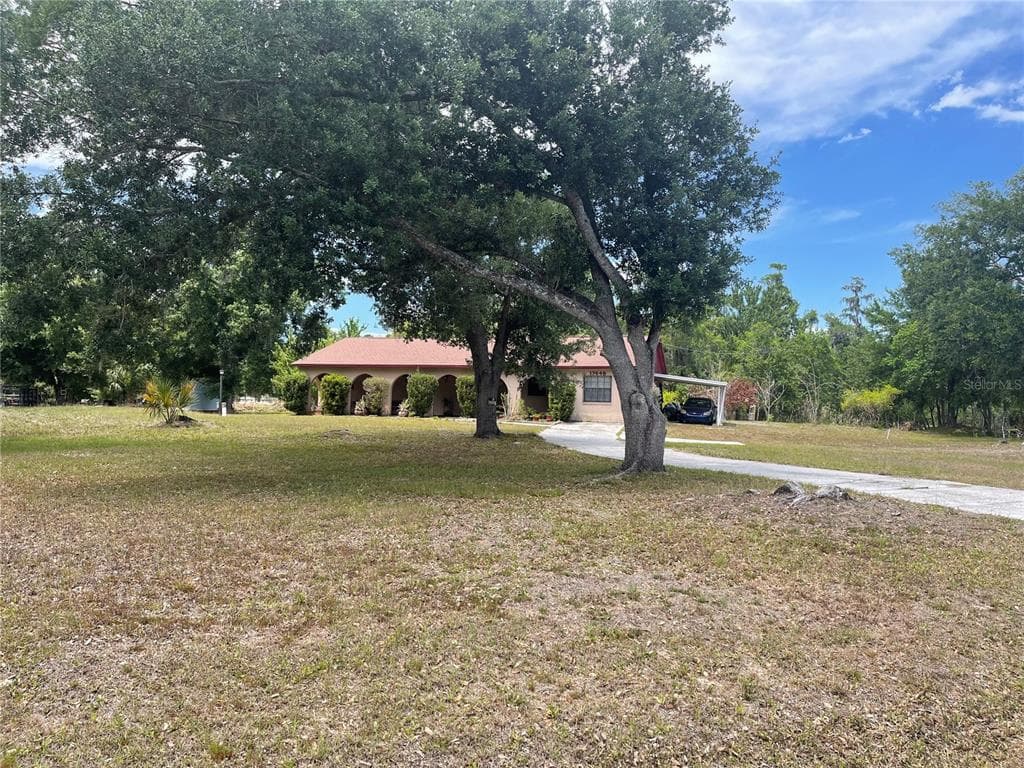 17449 EAGLE LANE LUTZ, FL 33558