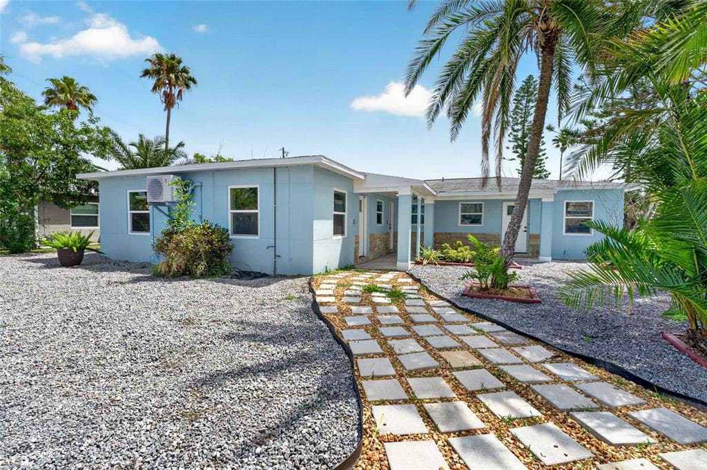 14013 MARGUERITE DRIVE MADEIRA BEACH, FL 33708