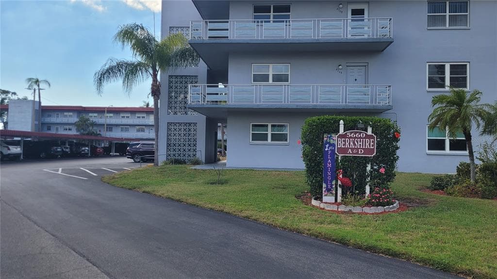 5660 80TH STREET N UNIT A107 ST PETERSBURG, FL 33709