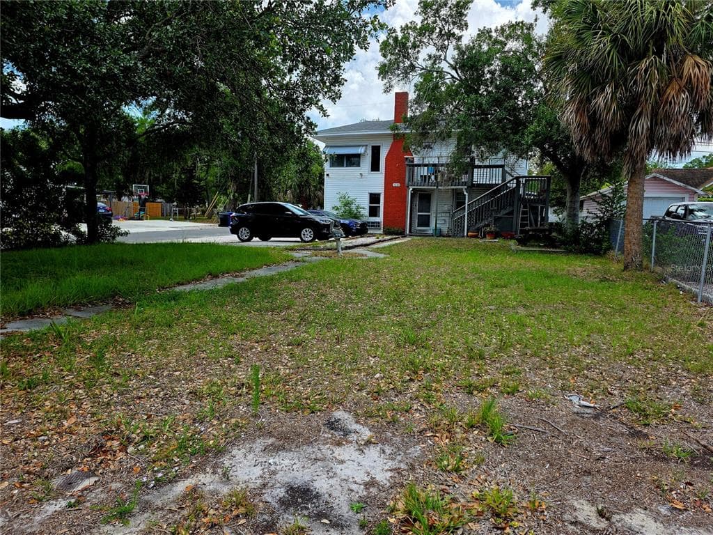1204 38TH AVENUE N ST PETERSBURG, FL 33704