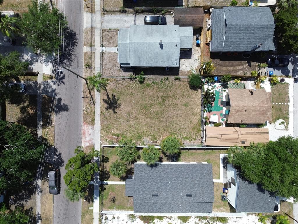 935 13TH AVENUE S ST PETERSBURG, FL 33705