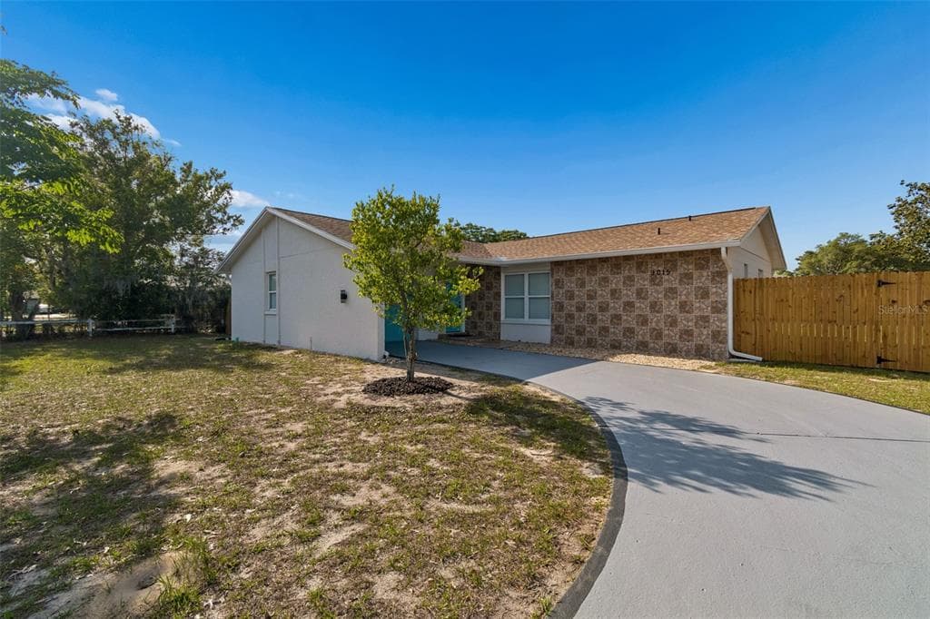 9015 FOREST OAKS BOULEVARD SPRING HILL, FL 34606
