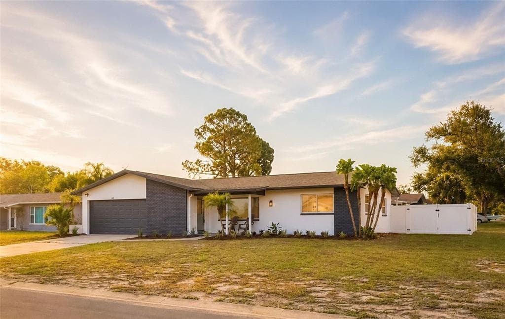 8601 139TH STREET SEMINOLE, FL 33776