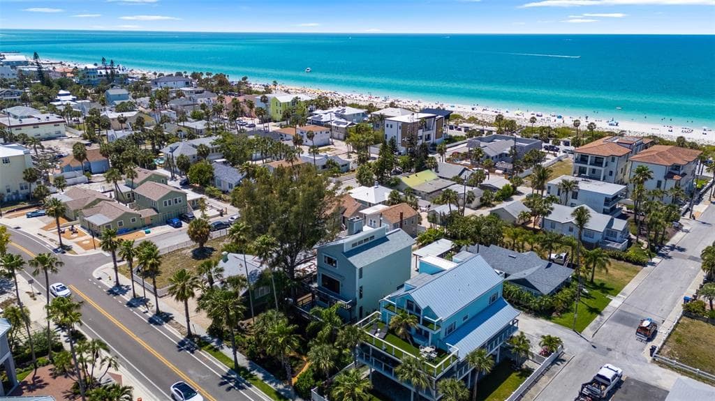 1304 PASS A GRILLE WAY ST PETE BEACH, FL 33706