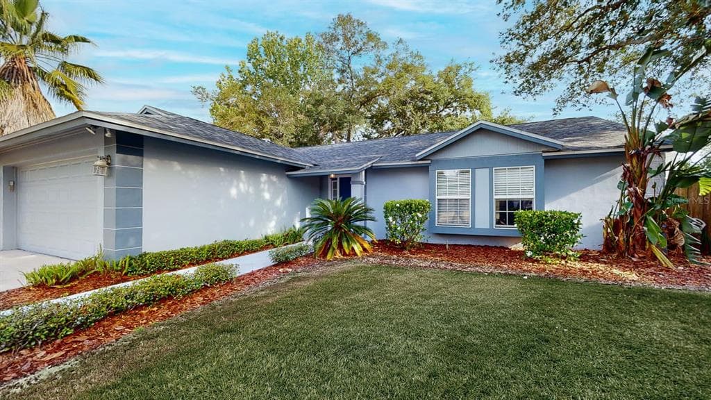 17628 WHISTLING LANE LUTZ, FL 33549