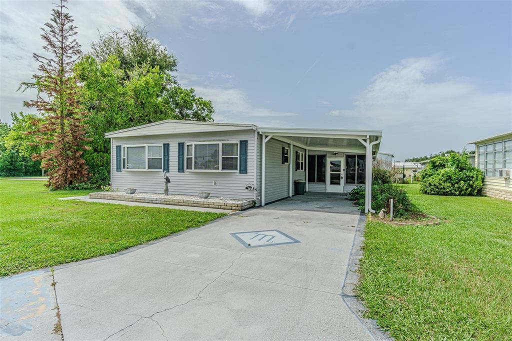 37544 ATTICA AVENUE ZEPHYRHILLS, FL 33542