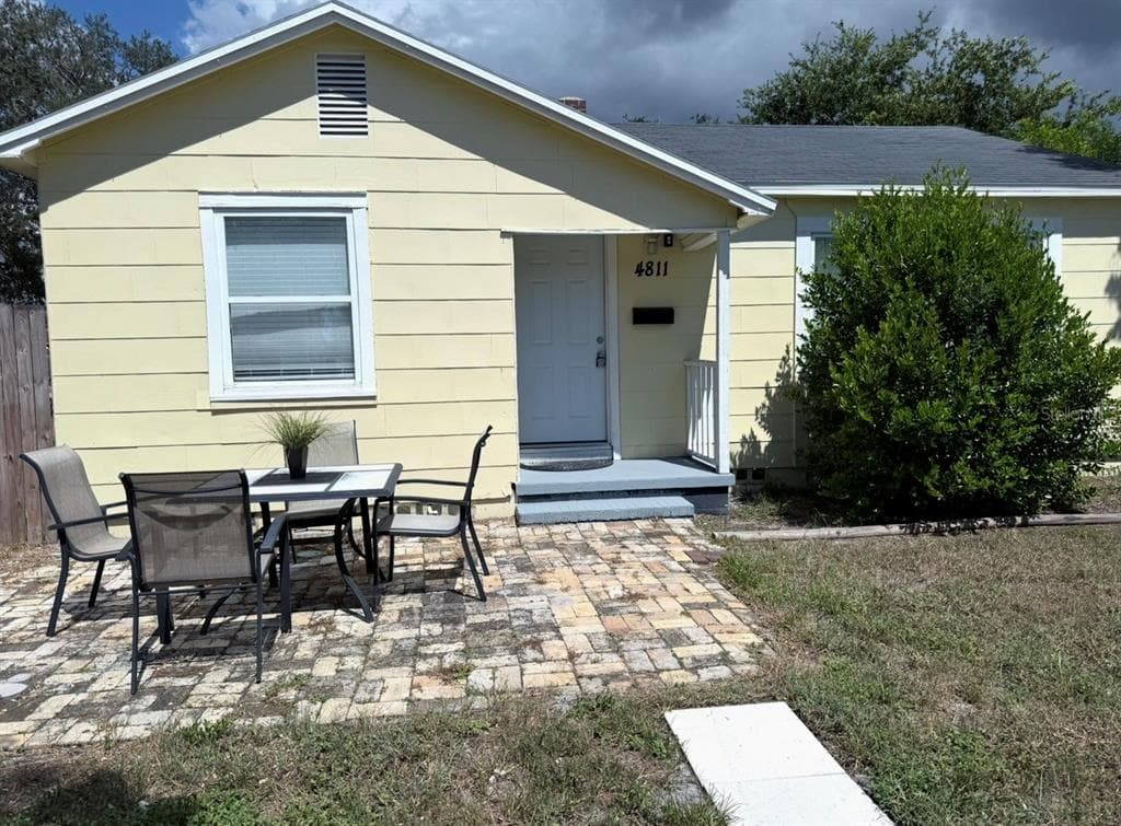 4811 EMERSON AVENUE S ST PETERSBURG, FL 33711