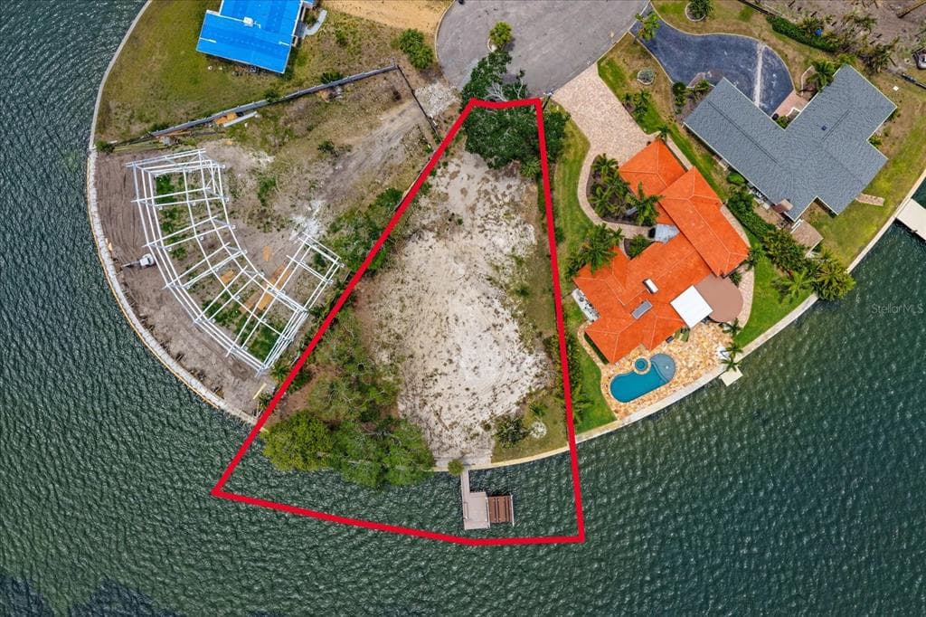 4838 PARADISE WAY S ST PETERSBURG, FL 33705