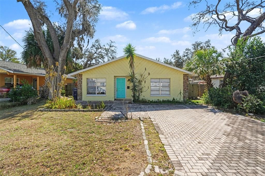 412 W IDLEWILD AVENUE TAMPA, FL 33604