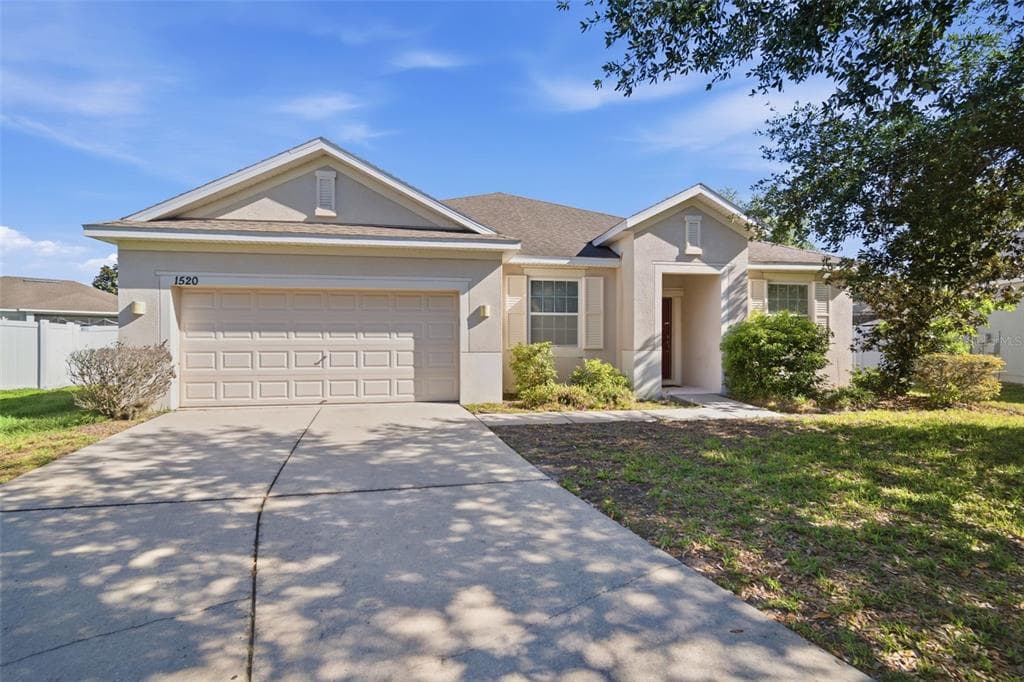 1520 RHODESWELL LANE DOVER, FL 33527