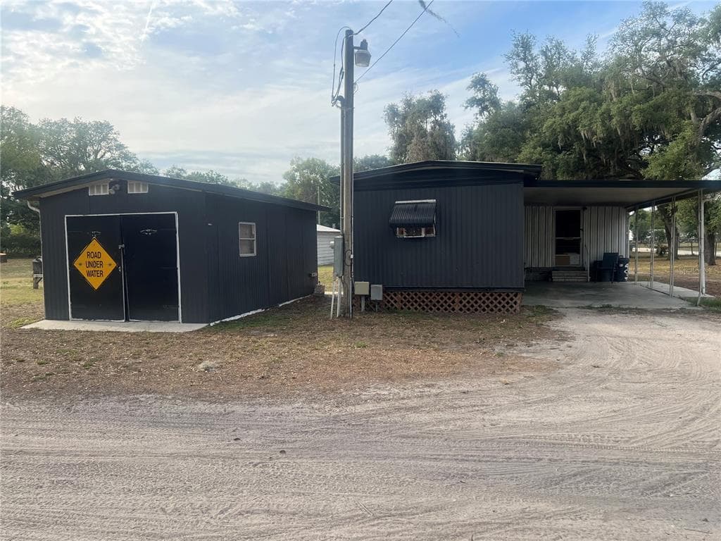 4027 LOWELL LANE ZEPHYRHILLS, FL 33541