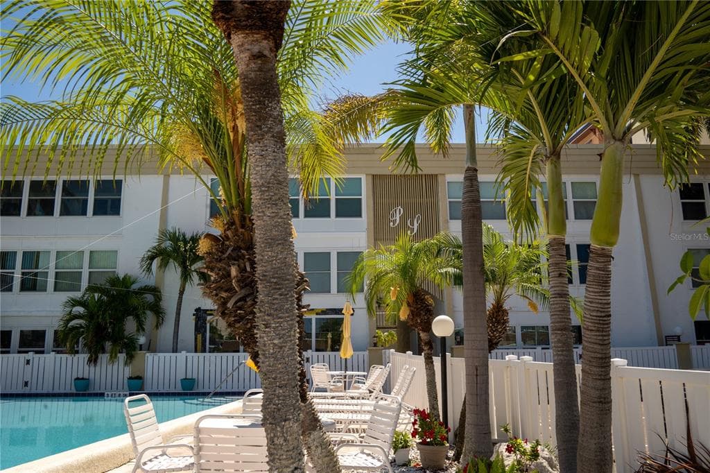 661 POINSETTIA AVENUE UNIT 108 CLEARWATER BEACH, FL 33767