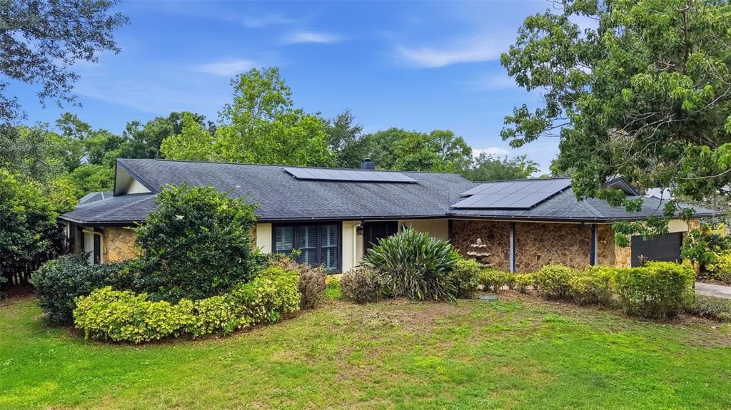 1135 WISPER RUN COURT LUTZ, FL 33558