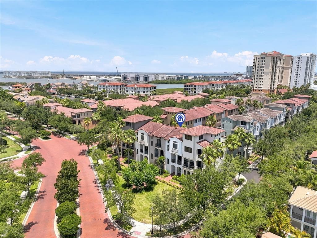 4815 YACHT CLUB DRIVE UNIT 102 TAMPA, FL 33616