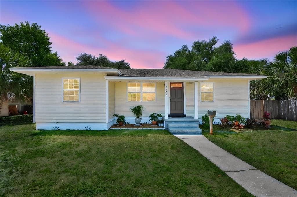 7508 4TH AVENUE N ST PETERSBURG, FL 33710