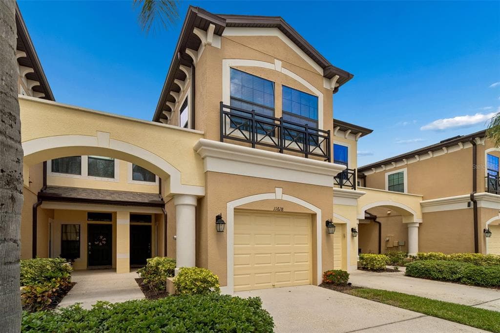 11618 CROWNED SPARROW LANE TAMPA, FL 33626