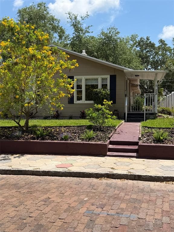 124 20TH AVENUE N ST PETERSBURG, FL 33704
