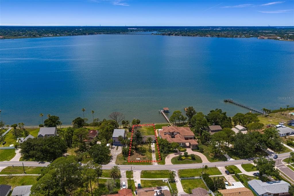 506 SHORE DRIVE E OLDSMAR, FL 34677