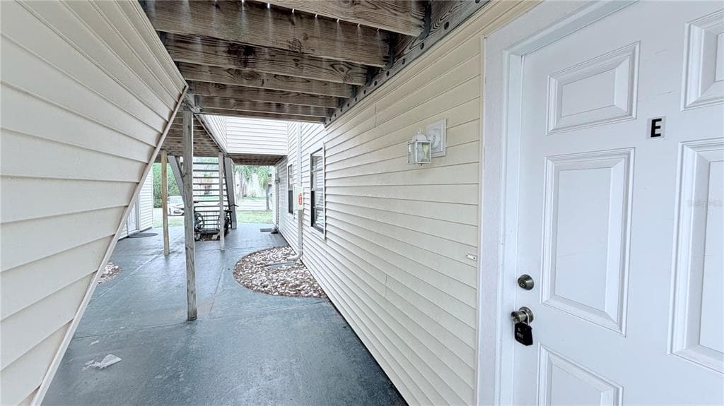 131 SABAL COURT UNIT E OLDSMAR, FL 34677