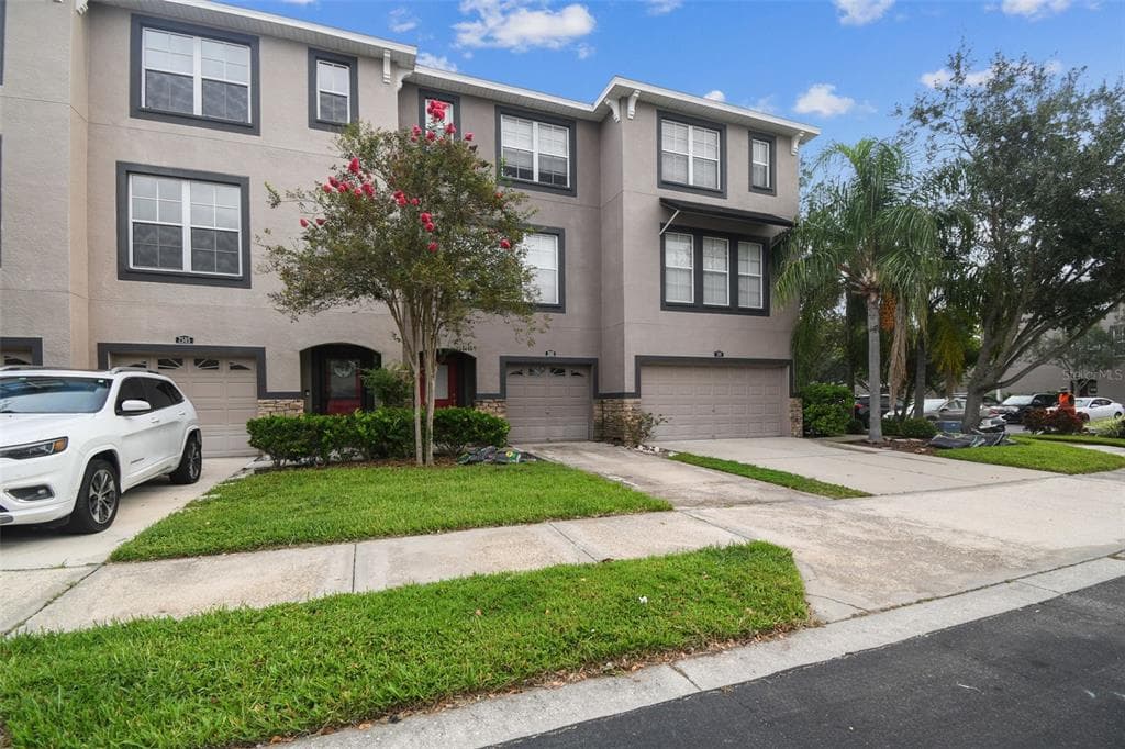 2503 MIDDLETON GROVE DRIVE BRANDON, FL 33511