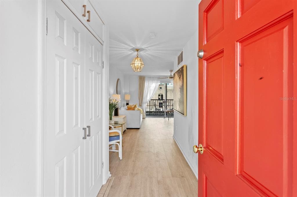 750 BURLINGTON AVENUE N UNIT 3C ST PETERSBURG, FL 33701