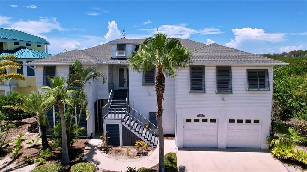 511 SEAVIEW DRIVE TARPON SPRINGS, FL 34689