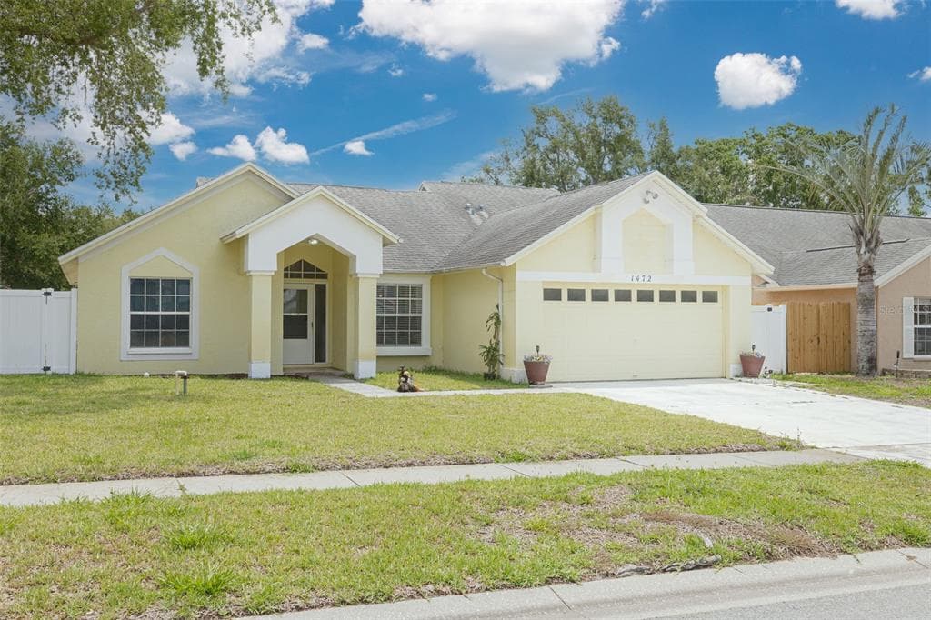 1472 BAY VIEW STREET TARPON SPRINGS, FL 34689