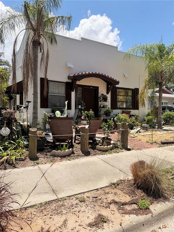 305 WOODROW AVENUE LARGO, FL 33770