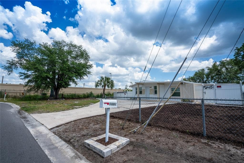 6002 W CLIFTON STREET TAMPA, FL 33634