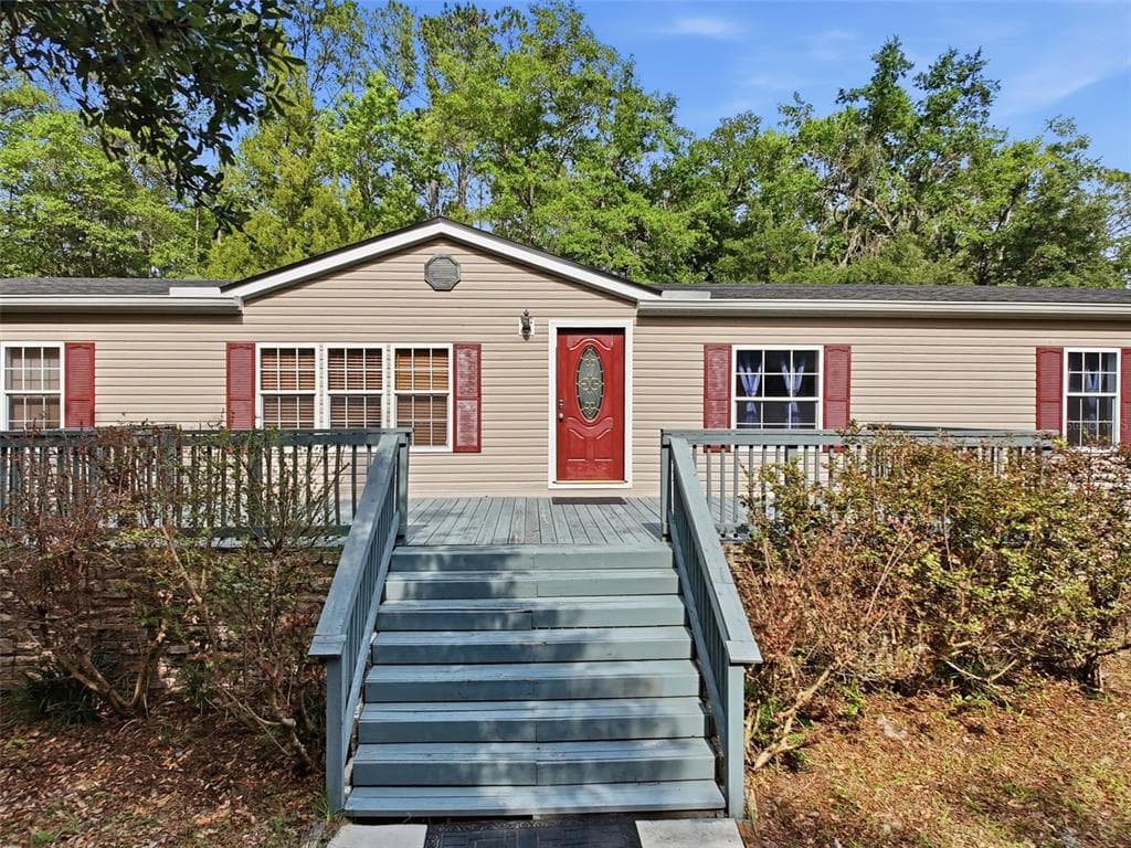 17926 SE 49TH PLACE HAWTHORNE, FL 32640