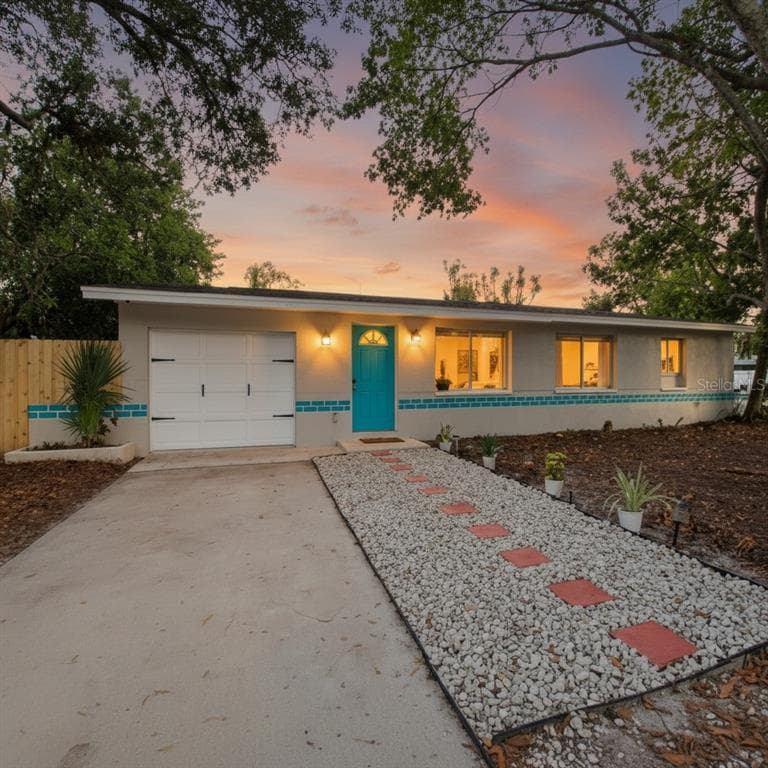 4615 LORDS AVENUE SARASOTA, FL 34231