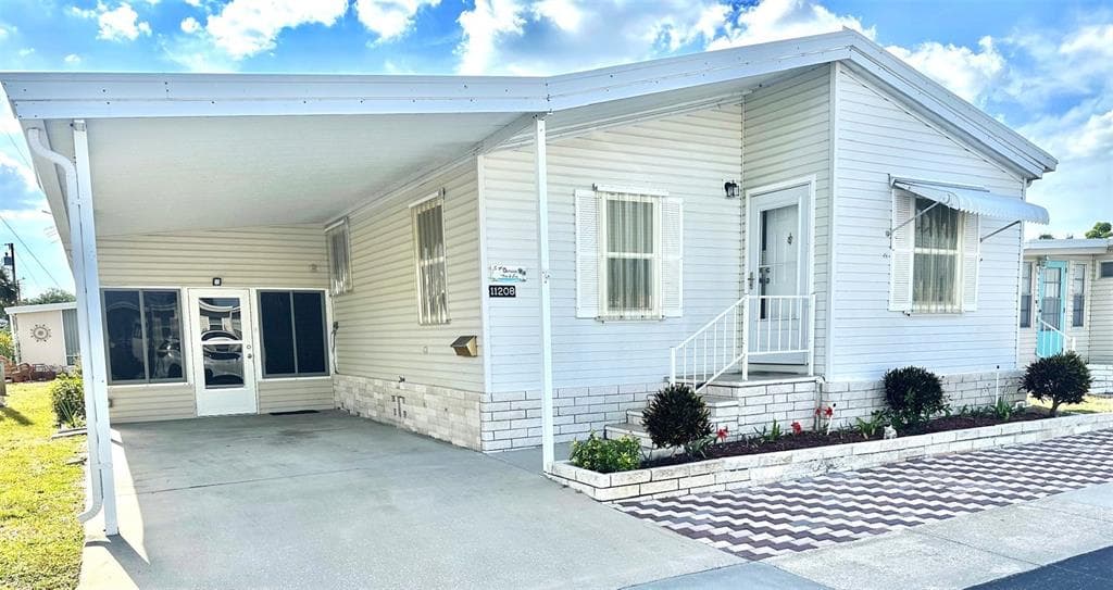 11208 101ST STREET UNIT 115 LARGO, FL 33773