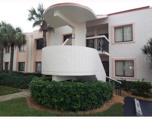 5724 LA PUERTA DEL SOL BOULEVARD UNIT 248 ST PETERSBURG, FL 33715