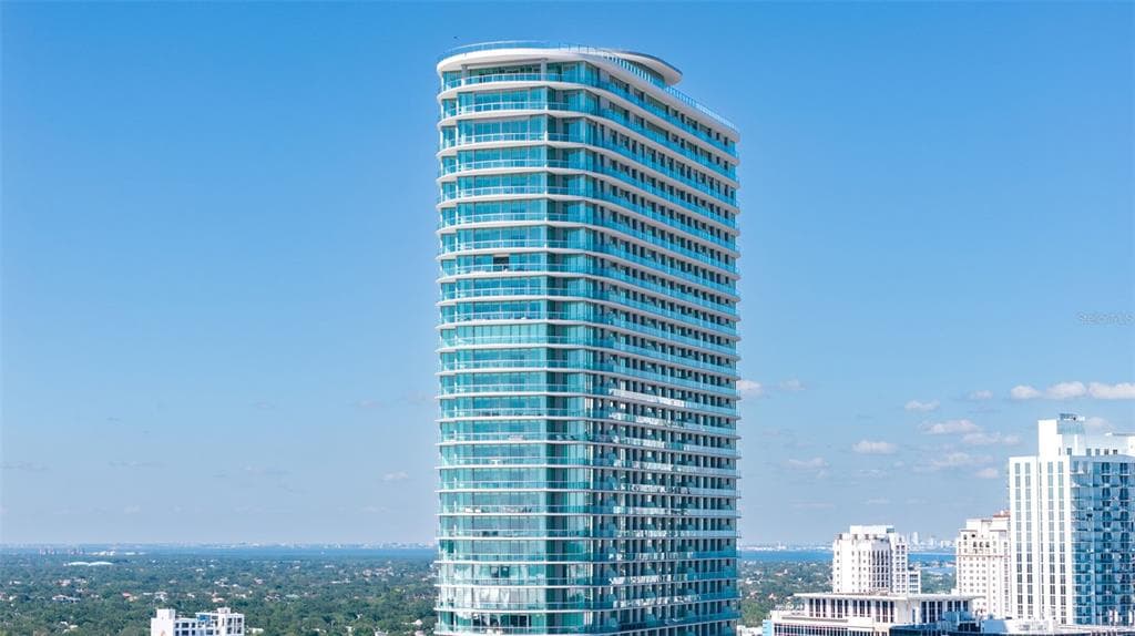 400 CENTRAL AVENUE UNIT 3906 ST PETERSBURG, FL 33701