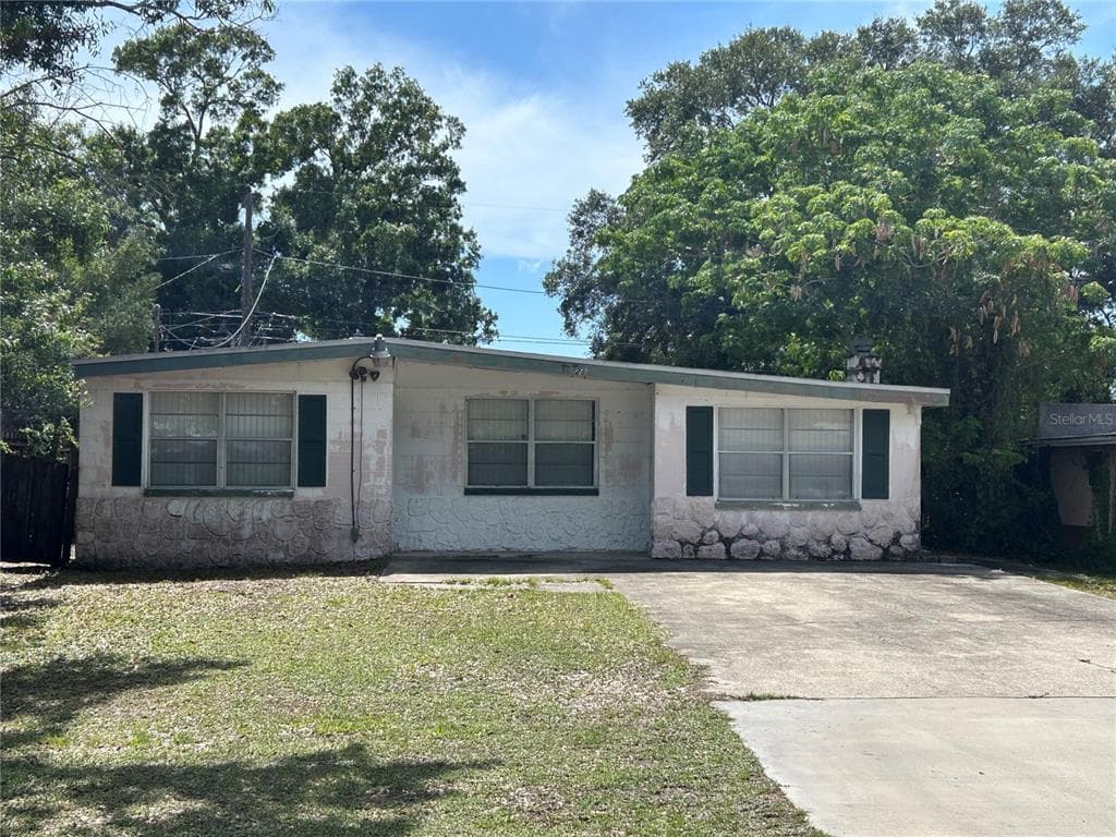 6328 30TH WAY N ST PETERSBURG, FL 33702