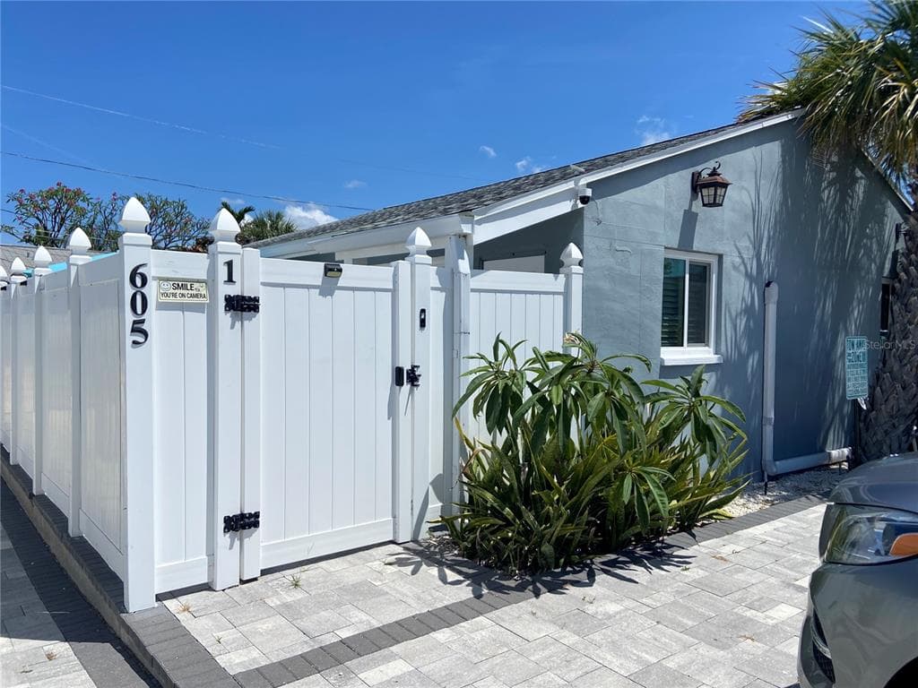 605 69TH AVENUE UNIT 1 ST PETE BEACH, FL 33706