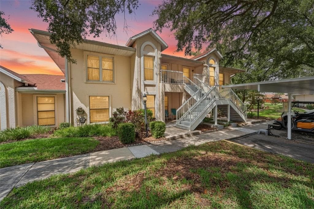319 KNOTTWOOD COURT UNIT 2 SUN CITY CENTER, FL 33573