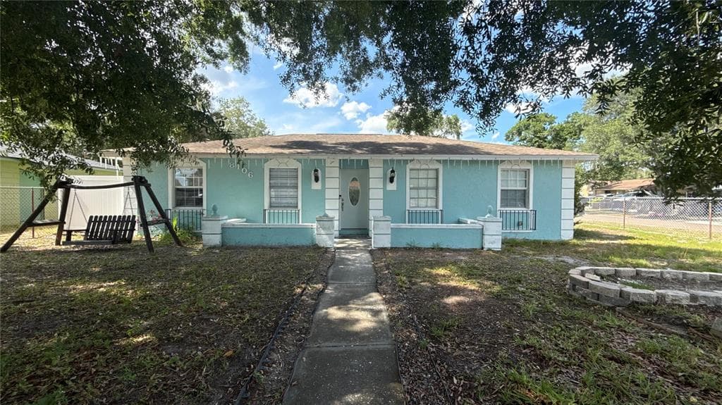 8106 WICHITA WAY TAMPA, FL 33619