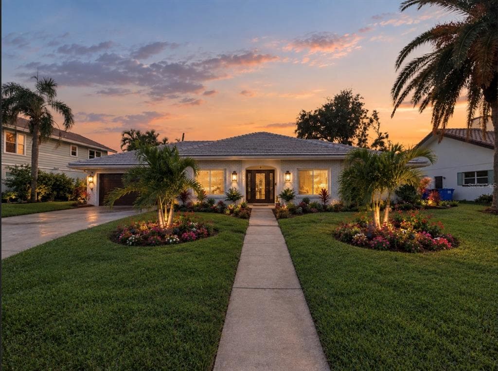 5853 LEELAND STREET S ST PETERSBURG, FL 33715