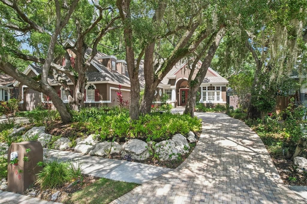 1706 COUNTRY TRAILS DRIVE SAFETY HARBOR, FL 34695
