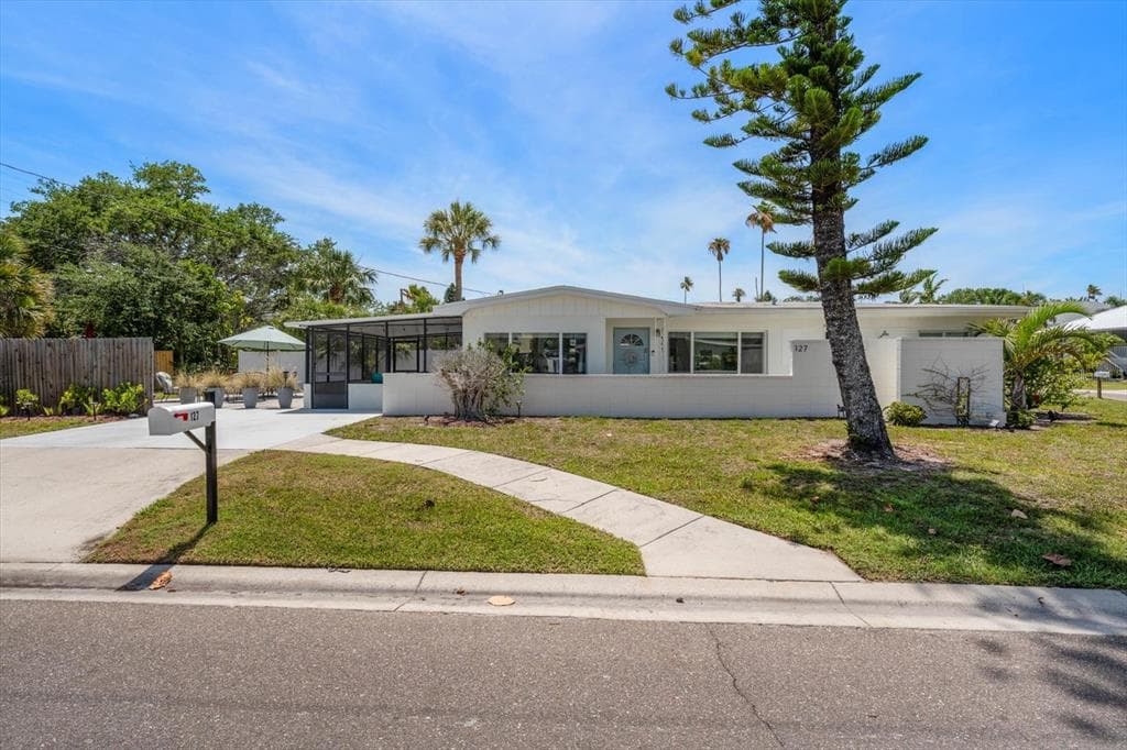 127 11TH AVENUE INDIAN ROCKS BEACH, FL 33785