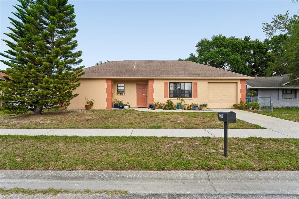 1238 FUCHSIA DRIVE HOLIDAY, FL 34691