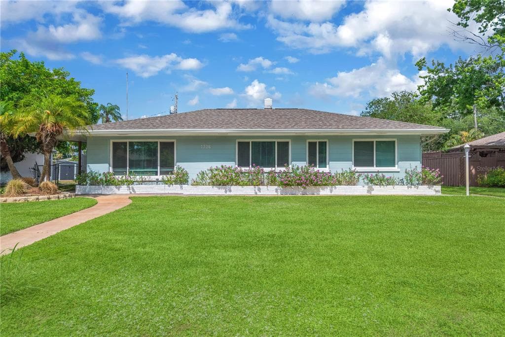 1306 30TH STREET W BRADENTON, FL 34205