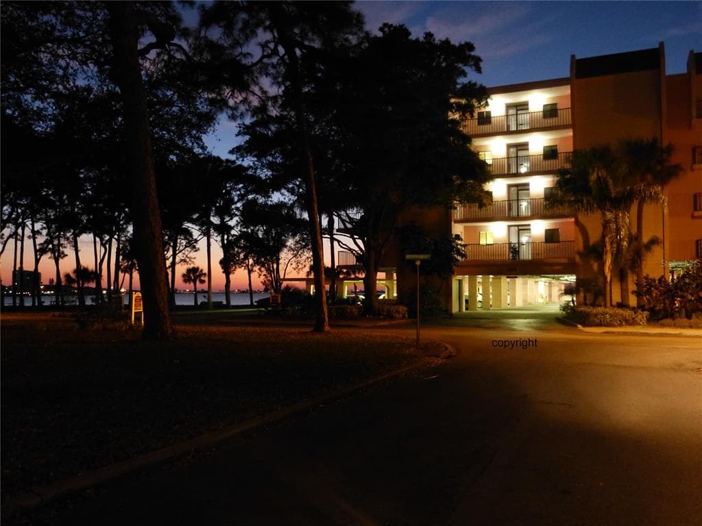 2700 BAYSHORE BOULEVARD UNIT 11109 DUNEDIN, FL 34698