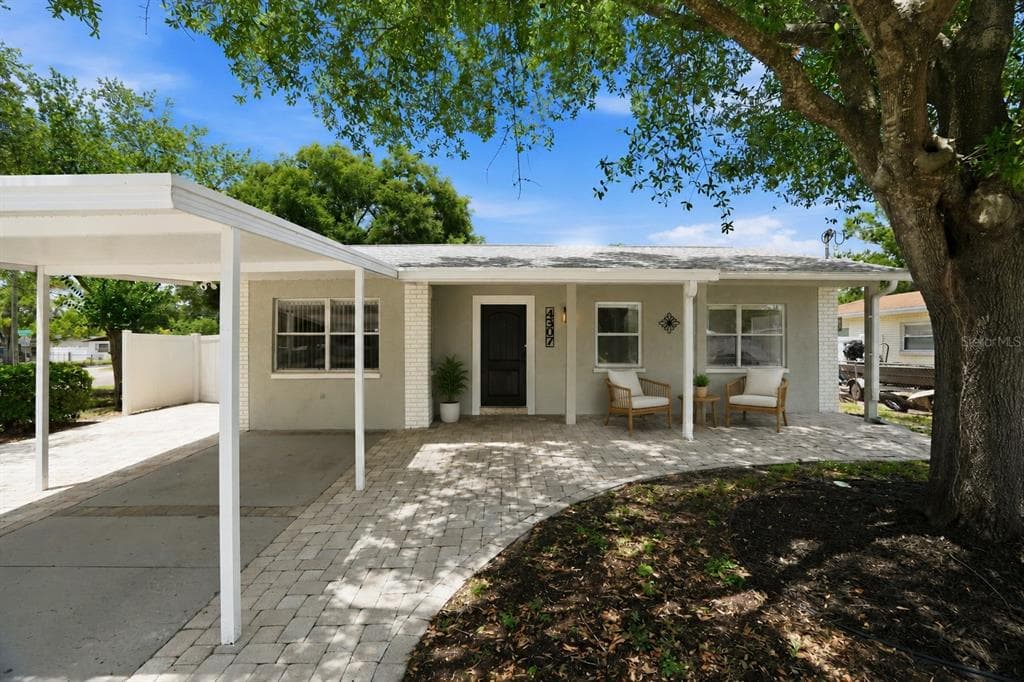 4307 W WISCONSIN COURT TAMPA, FL 33616