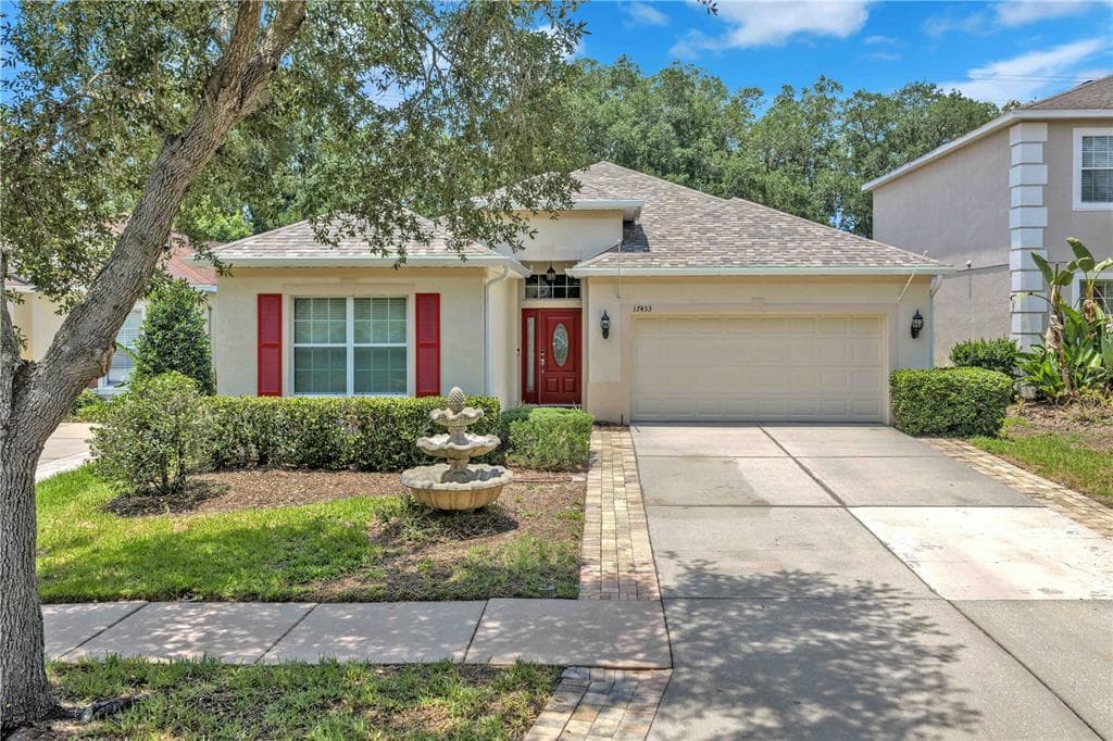 17433 NEW CROSS CIRCLE LITHIA, FL 33547