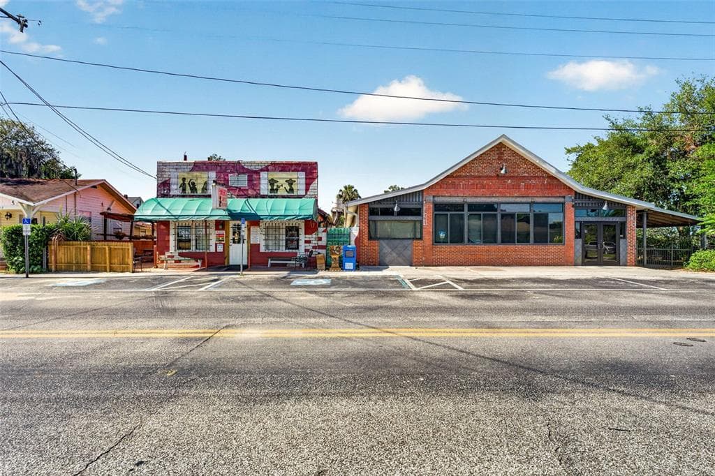 32750 PENNSYLVANIA AVENUE SAN ANTONIO, FL 33576