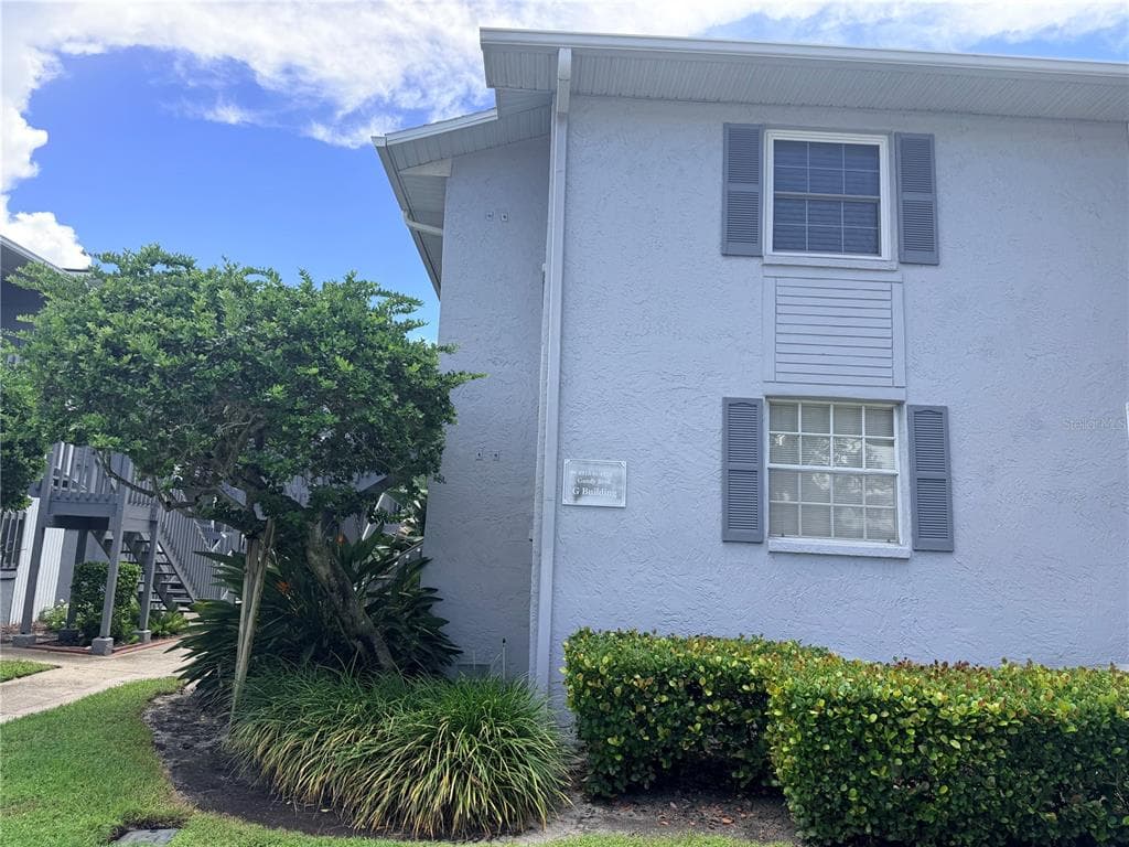 4922 W GANDY BOULEVARD UNIT 102